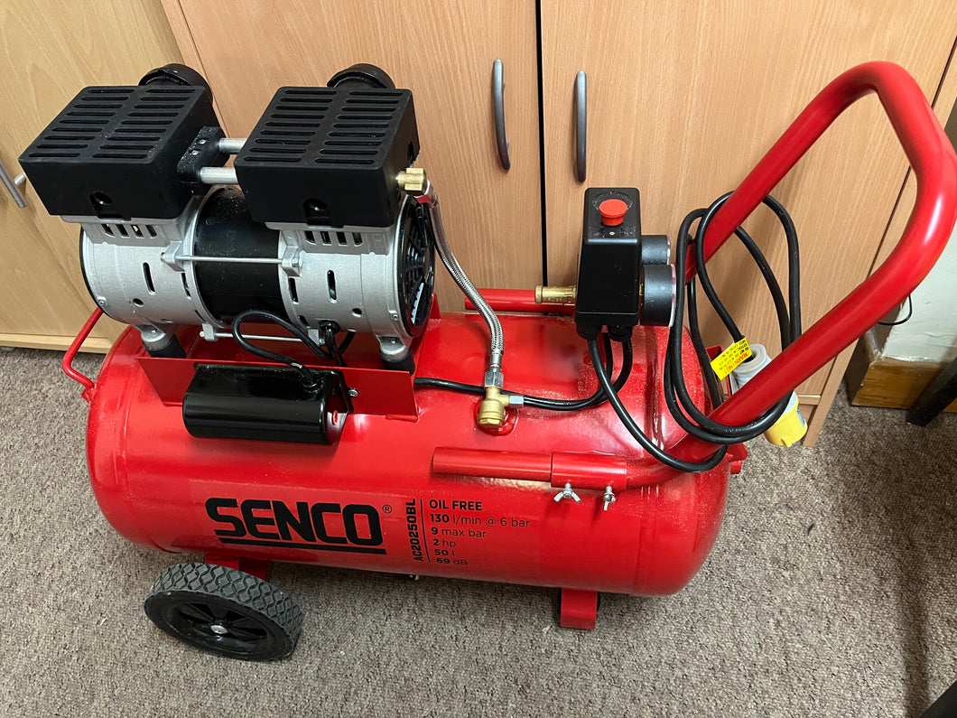 Senco 110V Low Noise Compressor